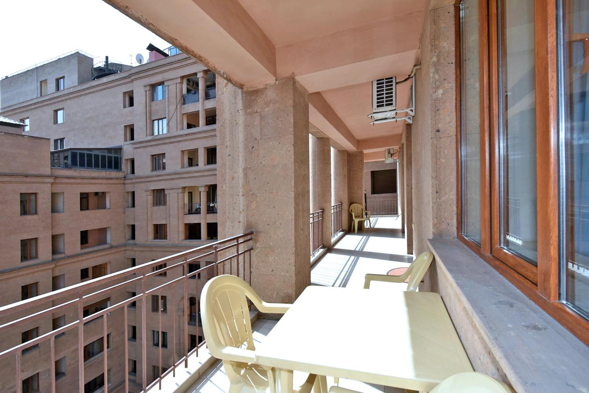 Bright 2 Bedroom Apartment Mayrig Building, With Nice Balcony View, Near Republic Square Yerevan Exterior photo