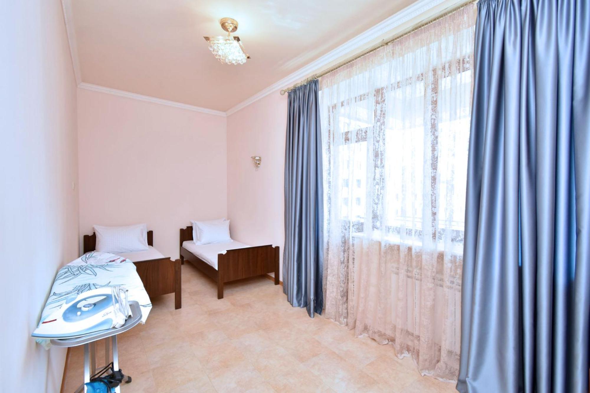 Bright 2 Bedroom Apartment Mayrig Building, With Nice Balcony View, Near Republic Square Yerevan Exterior photo